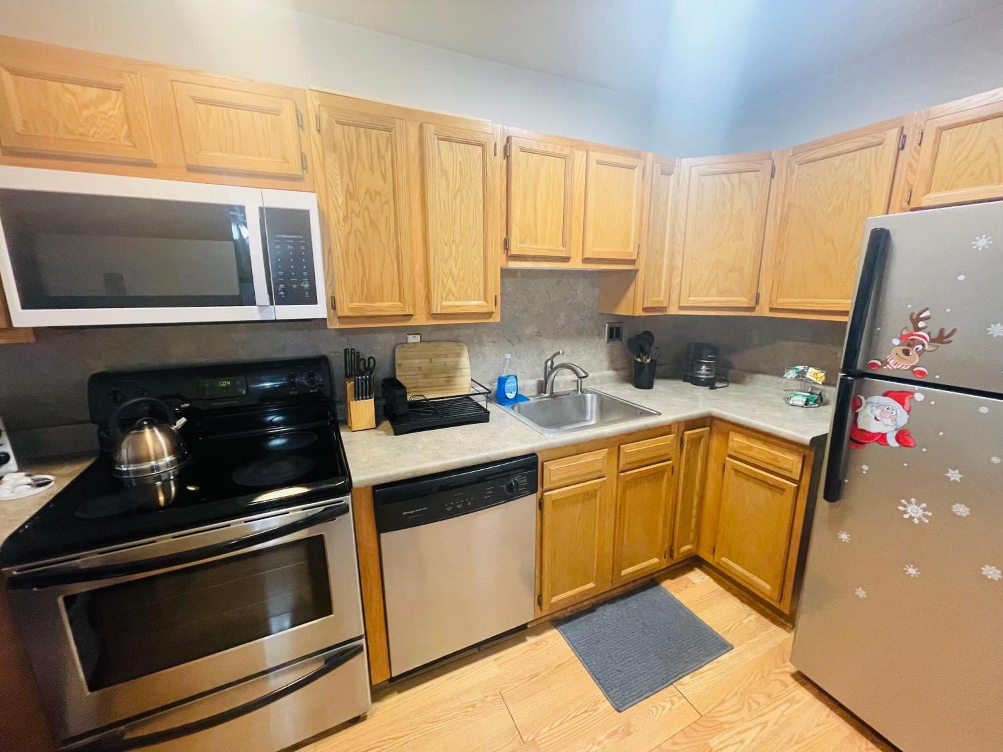 Large, Clean, Comfortable, 1Br Near Einstein Hos Elkins Park Экстерьер фото